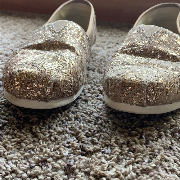 Gold Lace TOMS - Picture 5 of 6
